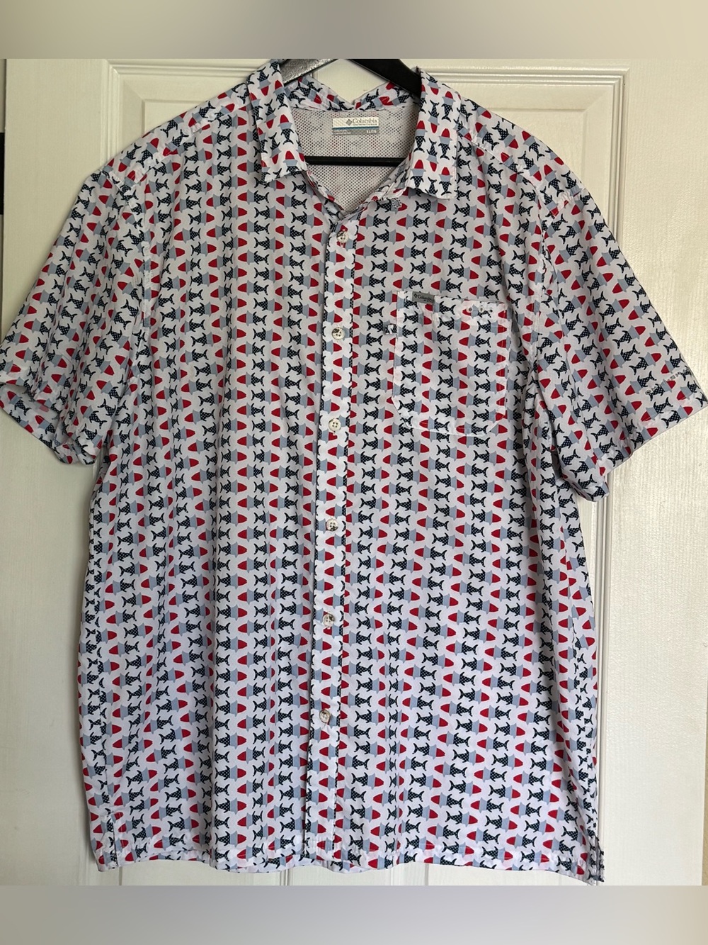 Columbia White Short-Sleeve Button-Down with Red and Blue Fish Print